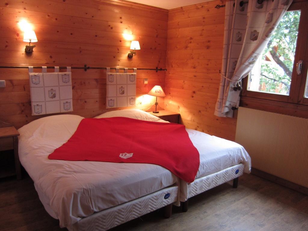Appart 4 Pers 3 Etoiles Proximite Lac Et Remontees Courchevel Le Praz - Arrayanes Quarto foto