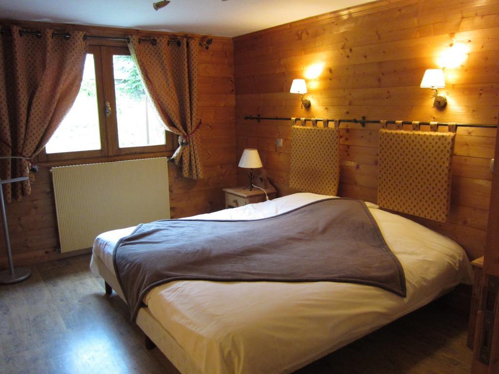 Appart 4 Pers 3 Etoiles Proximite Lac Et Remontees Courchevel Le Praz - Arrayanes Quarto foto